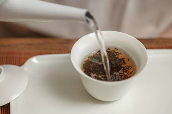 各類茶的注水方式，不同的茶泡茶時(shí)怎么注水