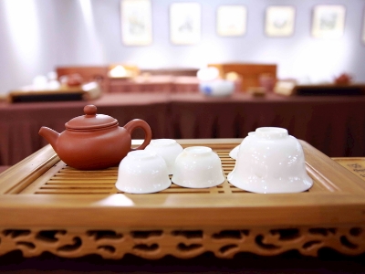 千萬別做兼職茶藝師，女人學(xué)茶藝好嗎？