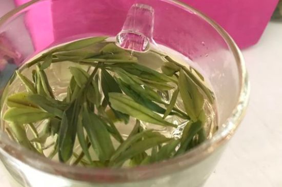 正常下一斤茶葉能喝多久，一個人一般一個月喝多少茶葉