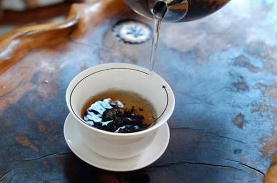 喝茶茶桌上的禮儀有哪些，泡茶待客十大禮儀不可不做！