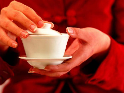 鐵觀音的泡法，水溫100°C最佳第一泡不能喝