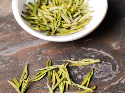 白茶品質(zhì)如何區(qū)分，白茶的優(yōu)劣質(zhì)量辨別方法