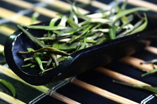 老茶和新茶哪個好，老茶好喝還是新茶好喝