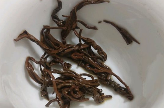 茶葉過期5年了但沒開封，茶葉放久了能喝嗎