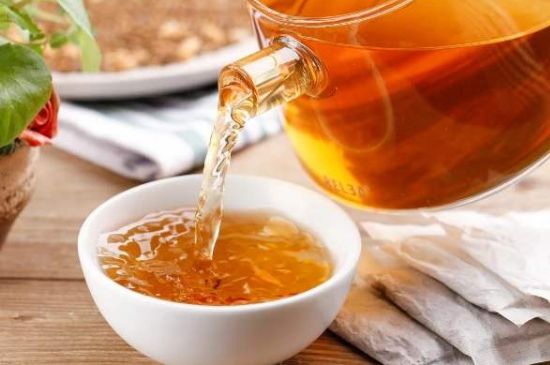 飯店喝的聞起很香的茶，餐館里的蕎麥茶還是大麥茶？