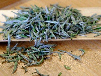 白毫銀針放幾年最好，白毫銀針什么年份最好？