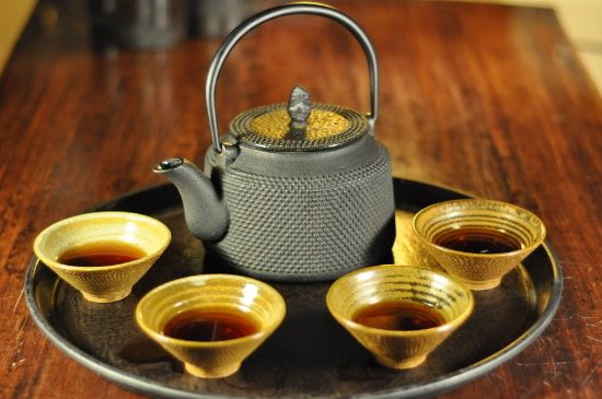 鐵壺生銹了怎么處理，如何防止鐵壺生銹