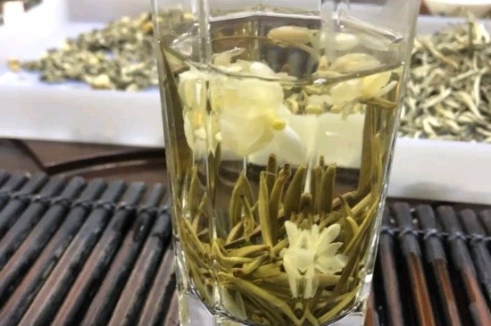 茉莉花花茶能煮嗎，喝茉莉花茶適合煮好還是泡好？