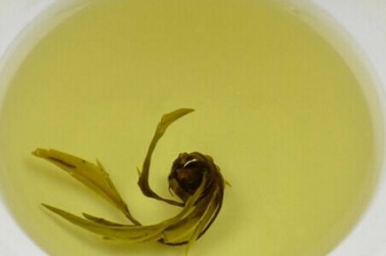 茉莉龍珠茶男人能喝嗎，男性夏季可以喝龍珠茶嗎