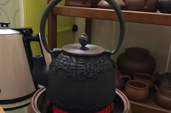 鐵壺生銹燒的水有害嗎，鐵壺內壁生銹怎么辦