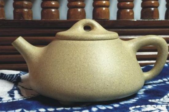 本山綠泥怎么分辨真假，真正的本山綠泥紫砂壺怎么鑒別？