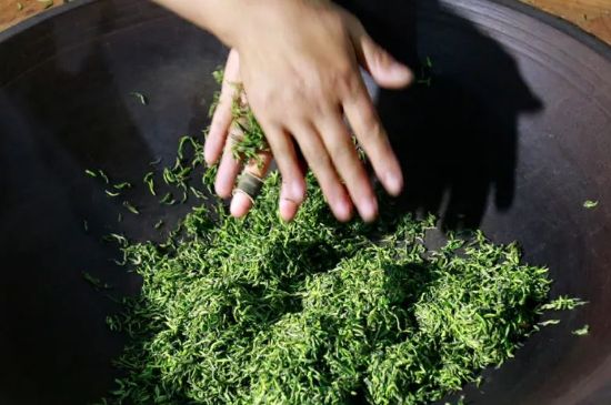 茶葉怎么炒制才香，怎樣炒茶葉更香？