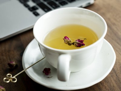 玫瑰花茶能豐胸嗎，天然豐胸花茶