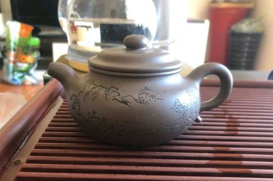 正宗紫砂壺多少錢一套，一套正宗宜興紫砂壺什么價(jià)格