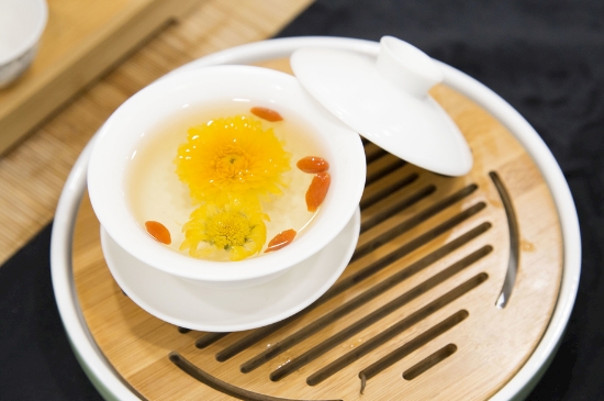 菊花茶天天喝行嗎，每天喝菊花泡茶喝好嗎？