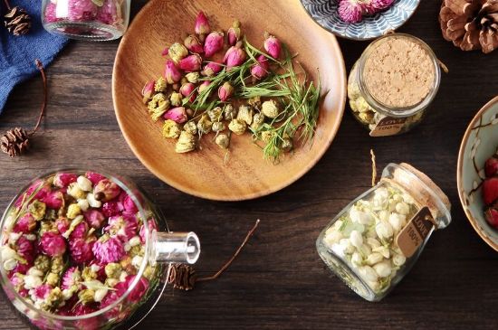 茉莉花和什么在一起喝好，茉莉花喝什么茶搭配？