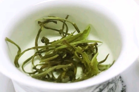 茉莉香珠跟龍珠有什么區(qū)別嗎，茉莉龍珠和茉莉香珠那個(gè)好？