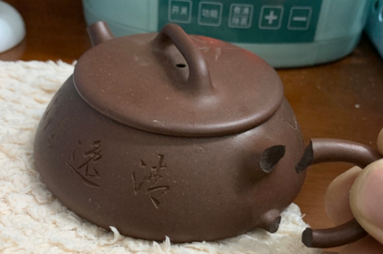 新買的紫砂壺為什么會裂，真的紫砂壺是不是很容易開裂？