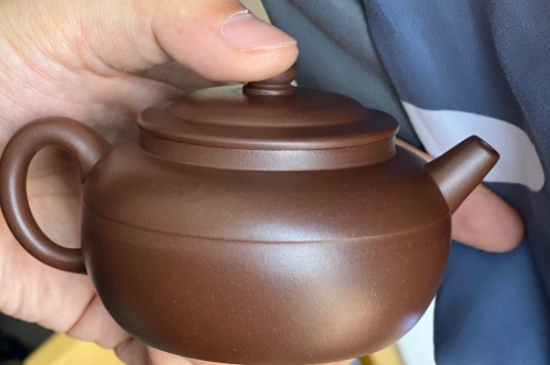 新買的紫砂壺為什么會裂，真的紫砂壺是不是很容易開裂？