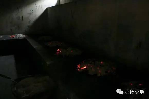 怎樣炭焙巖茶？揭秘武夷巖茶的炭焙技藝