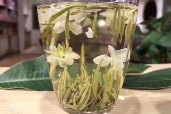 茉莉銀針屬于什么茶，茉莉銀針適合什么人喝？