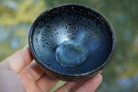 怎么鑒別建盞化學釉，真假建盞的對比與辨別