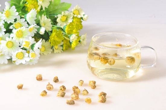 喝菊花茶有什么效果，女人長(zhǎng)期喝菊花茶好嗎？