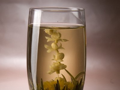 女孩喝茉莉茶的好處，茉莉花茶女生喝好嗎？