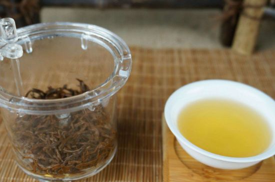 300塊錢的金駿眉能喝嗎，兩三百多金駿眉和一千多區(qū)別