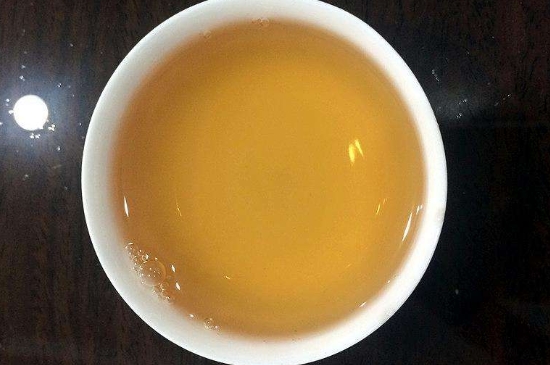 白茶三年為藥七年為寶的原理，為什么說一年茶三年藥七年寶？