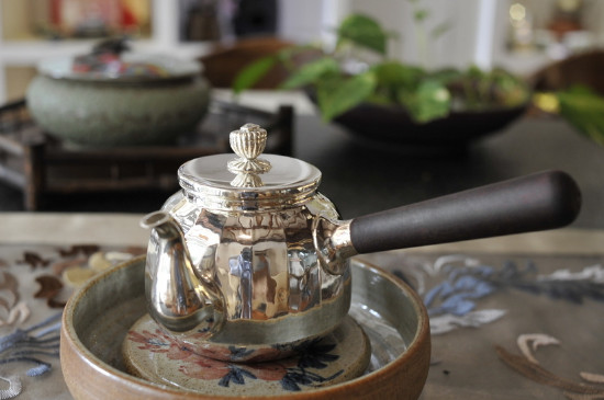 黑茶用什么壺煮最好，黑茶用什么煮效果好？