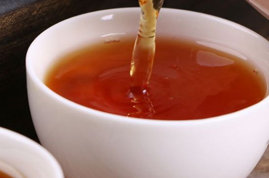 正山小種對(duì)胃好嗎，正山小種養(yǎng)胃還是傷胃