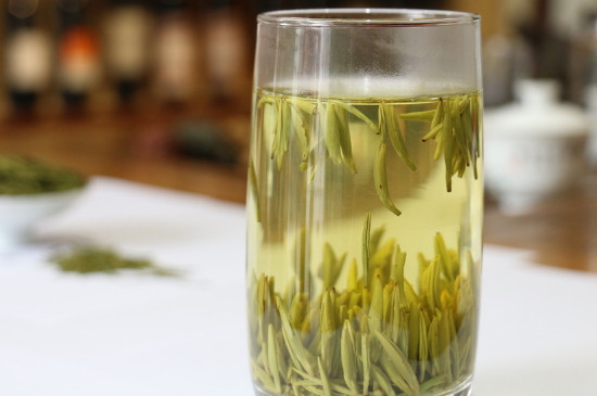 竹葉青茶泡不立起來(lái)怎么回事，竹葉青茶怎么泡立起來(lái)