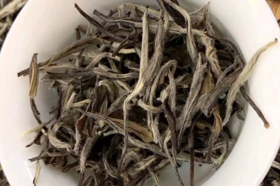 三年白茶賽砒霜，這是真的嗎？