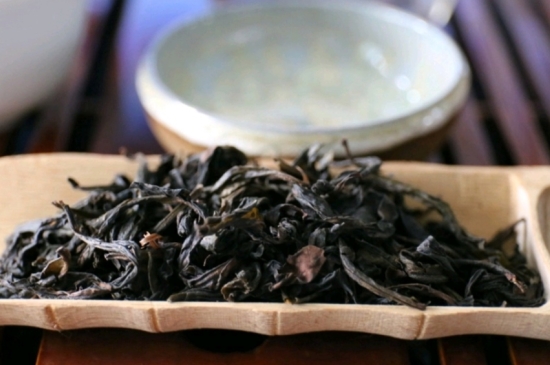 長期喝巖茶會(huì)上火嗎？巖茶這樣喝了容易上火！