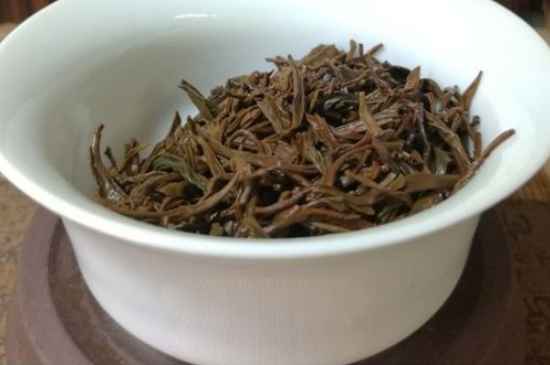 正山小種適合女人喝嗎，女人經(jīng)常喝正山小種茶好嗎