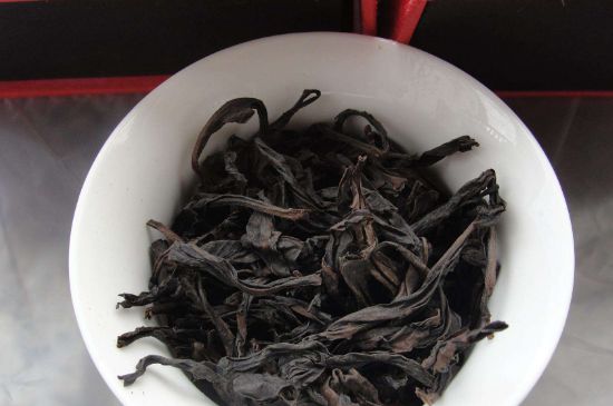 大紅袍四大品種有哪些，大紅袍的種類和著名品種特點(diǎn)介紹