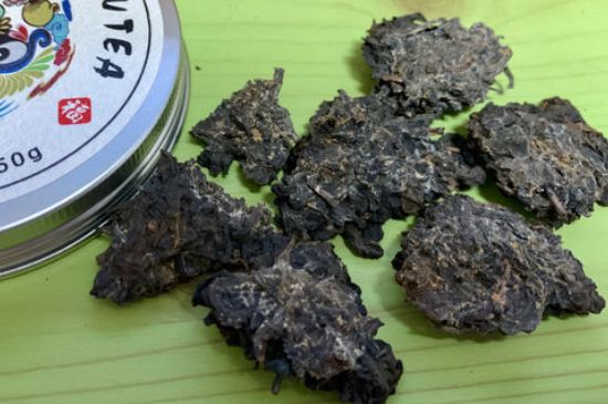 怎么知道涇渭茯茶是否變質(zhì)，茯磚茶金花和發(fā)霉的區(qū)別