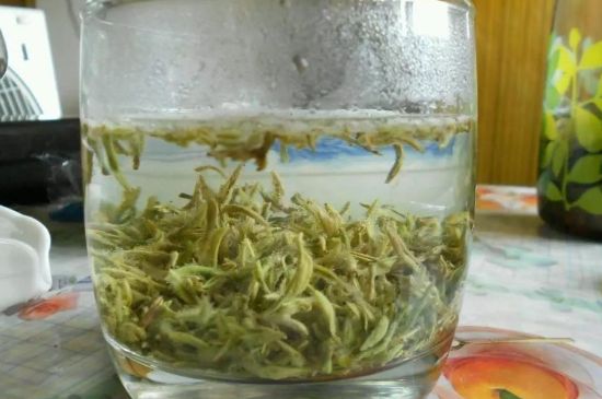 碧螺春為什么泡水渾濁，碧螺春茶葉泡水感覺很臟是混濁的