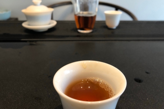 為什么喝巖茶會(huì)上火，巖茶喝多上火怎么辦？