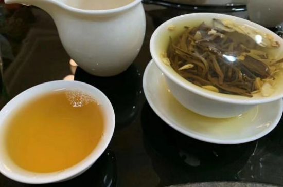 紅茶加冰糖的副作用，紅茶加冰糖好處和壞處