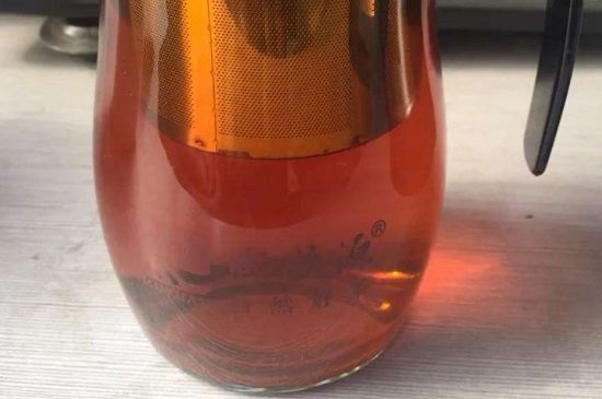 茯磚茶與普洱茶哪個(gè)好，茯茶和普洱茶口味區(qū)別